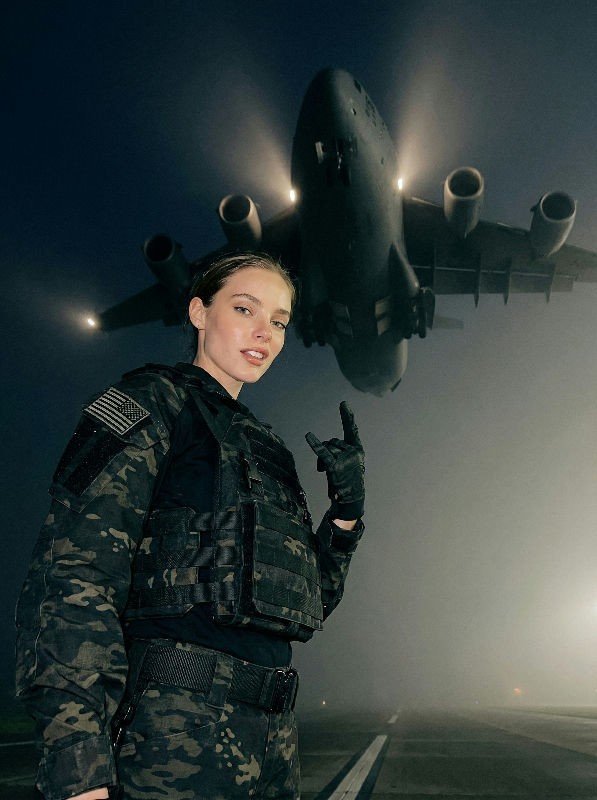 Deep Dark Sky — вариант 1